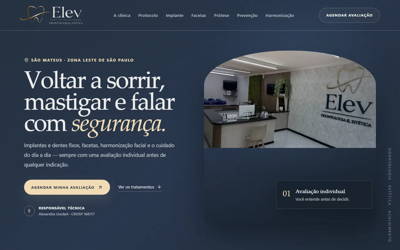 Primeira tela de elevodontologia.com: título "Voltar a sorrir, mastigar e falar com segurança", foto da recepção e botão de agendar avaliação